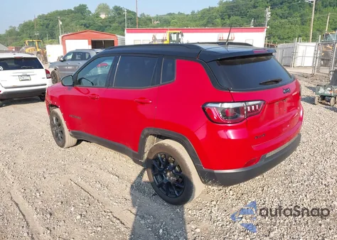 2024 Jeep Compass Latitude 4X4 from USA, damaged, VIN 3C4NJDBN8RT592122